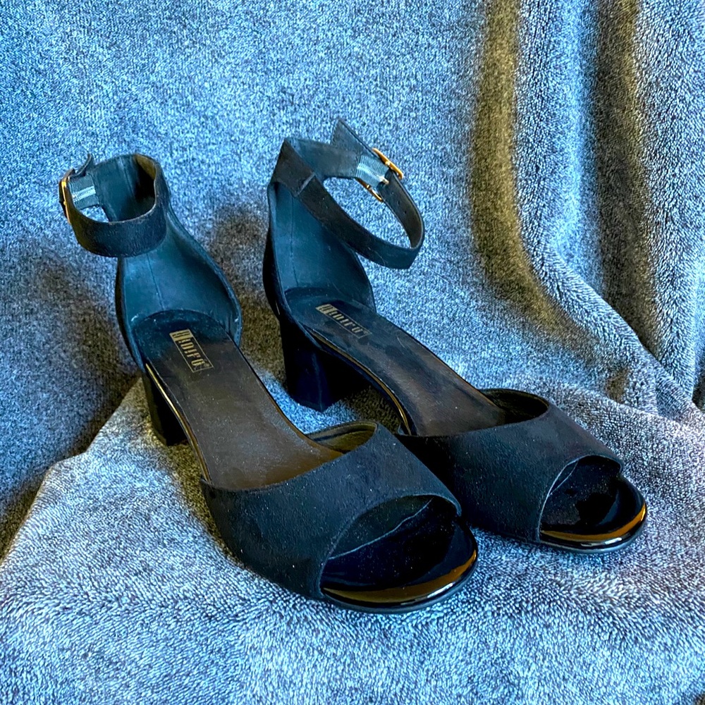 Size 10 low dress heels Black Never been worn!